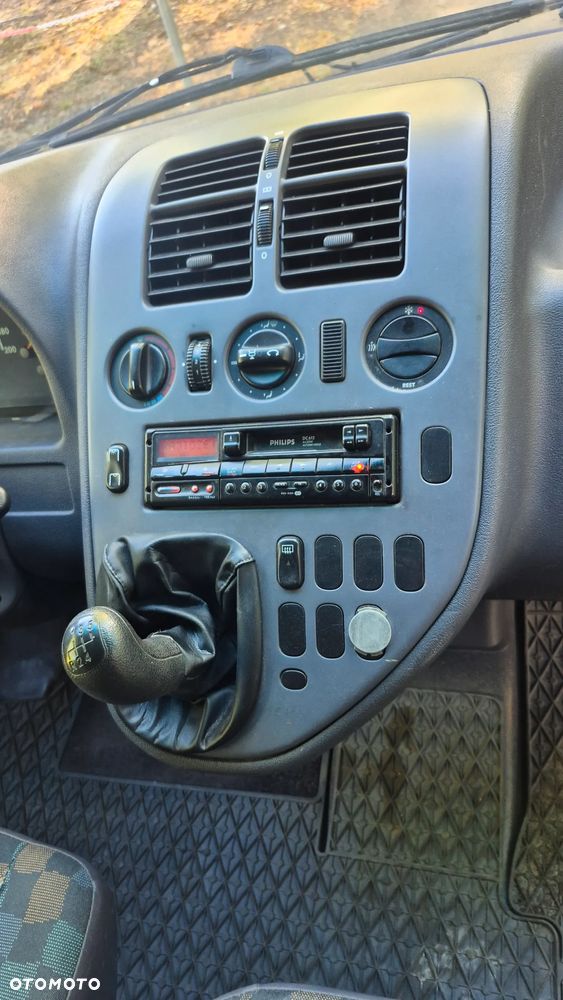 Mercedes-Benz Vito - 19