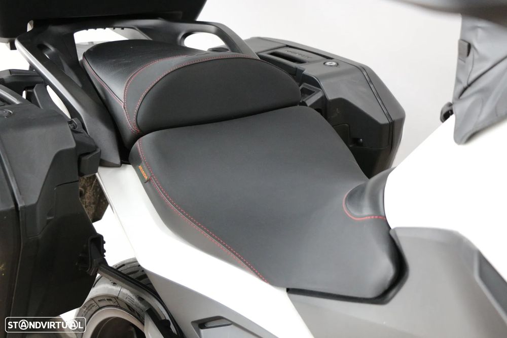 Honda NT - 8