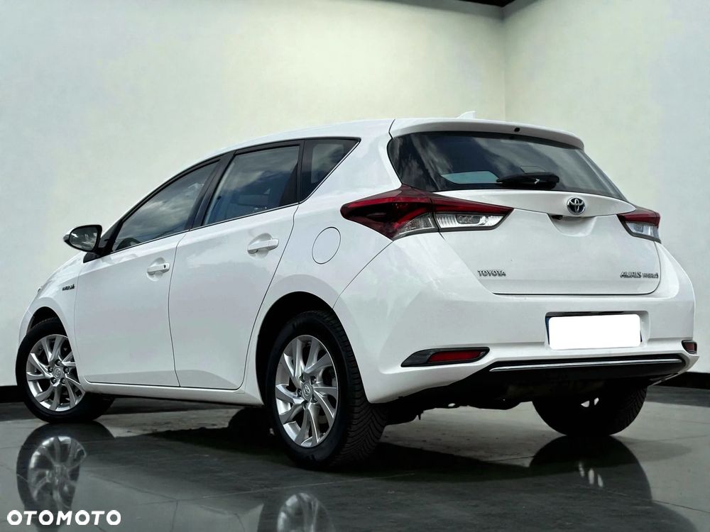 Toyota Auris 1.8 VVT-i Automatik Free Style - 11