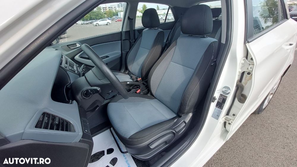 Hyundai i20 - 10