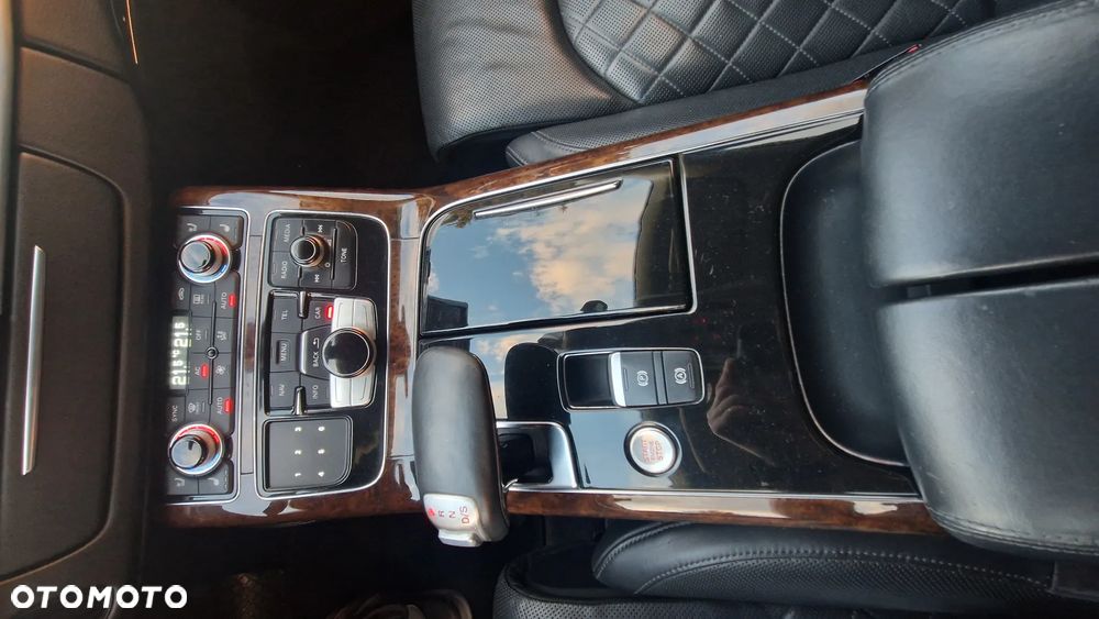 Audi A8 4.2 TDI Quattro - 10