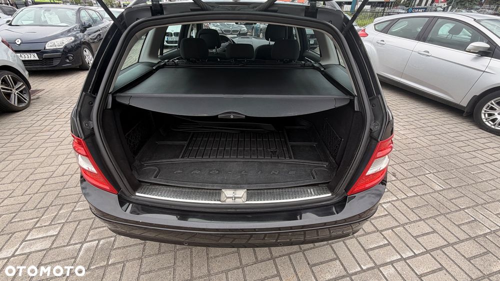 Mercedes-Benz Klasa C 220 CDI DPF Elegance - 20