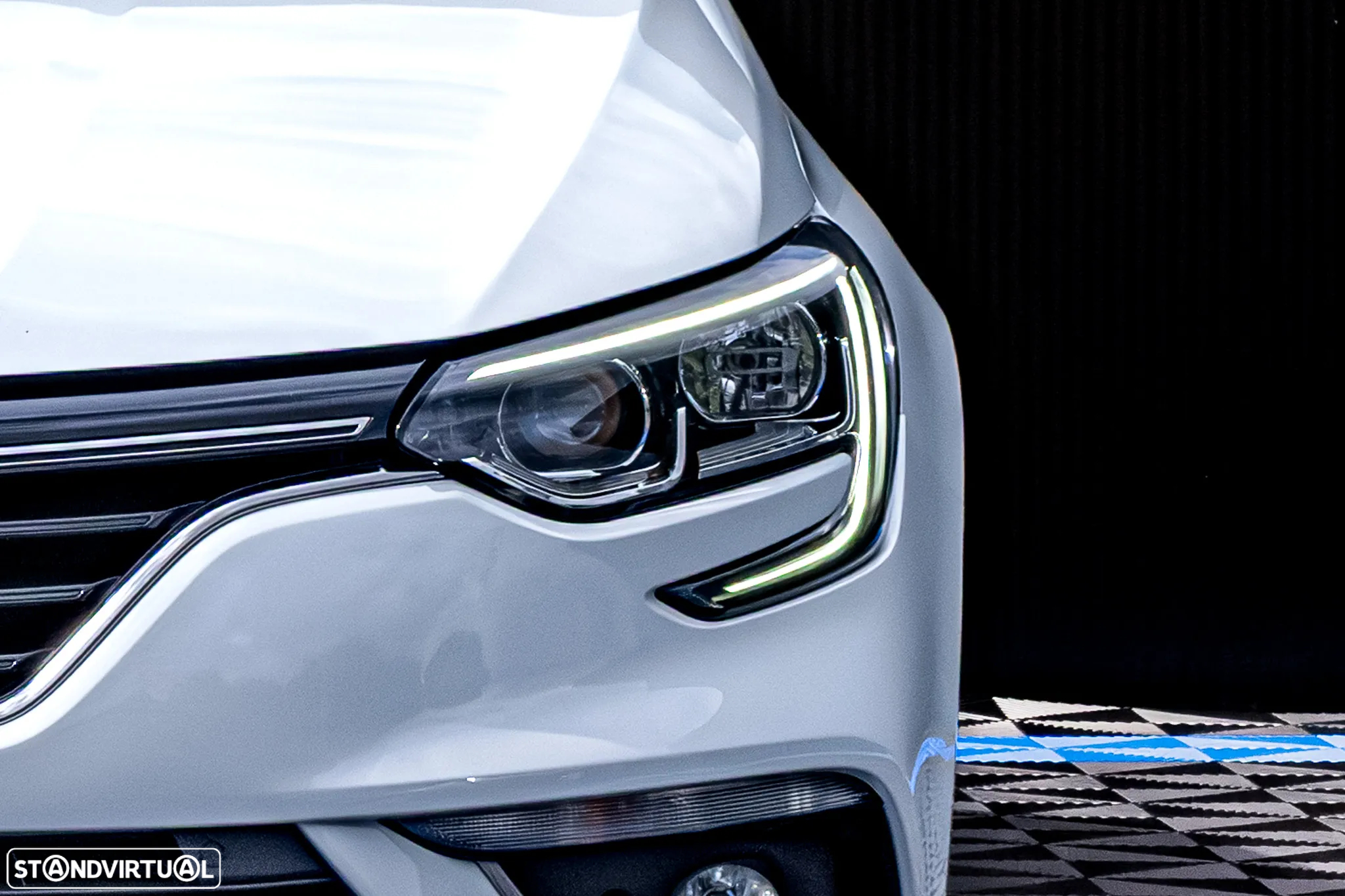 Renault Mégane ENERGY dCi 110 BUSINESS - 4
