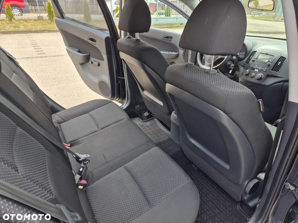 Hyundai i30 1.4 Blue Comfort - 9