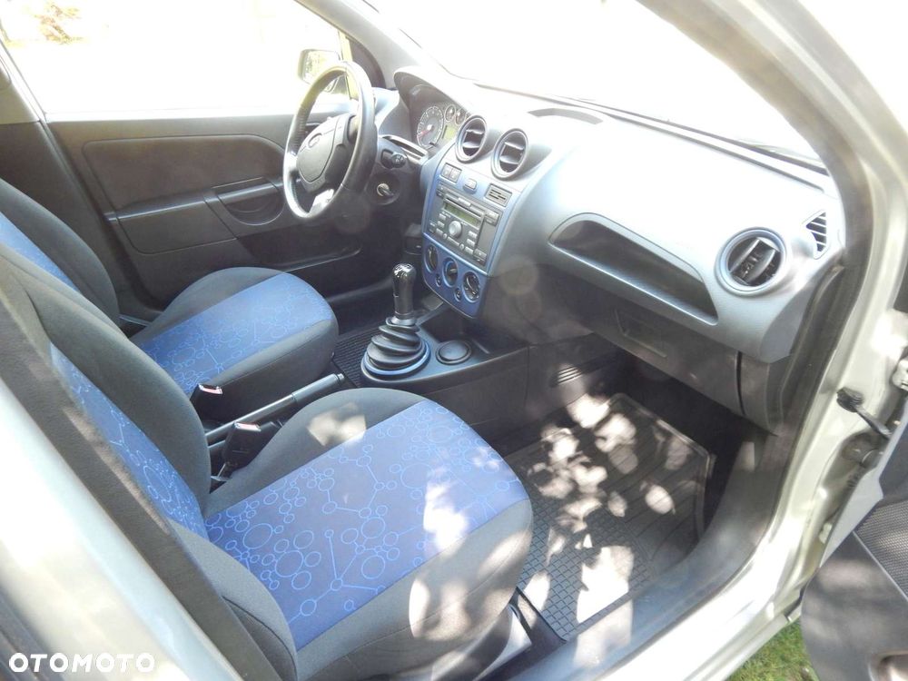 Ford Fiesta 1.3 Trend - 10