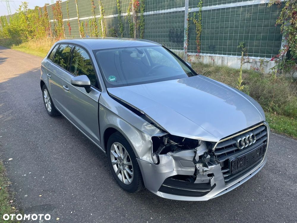 Audi A3 1.6 TDI (clean diesel) S line Sportpaket - 3