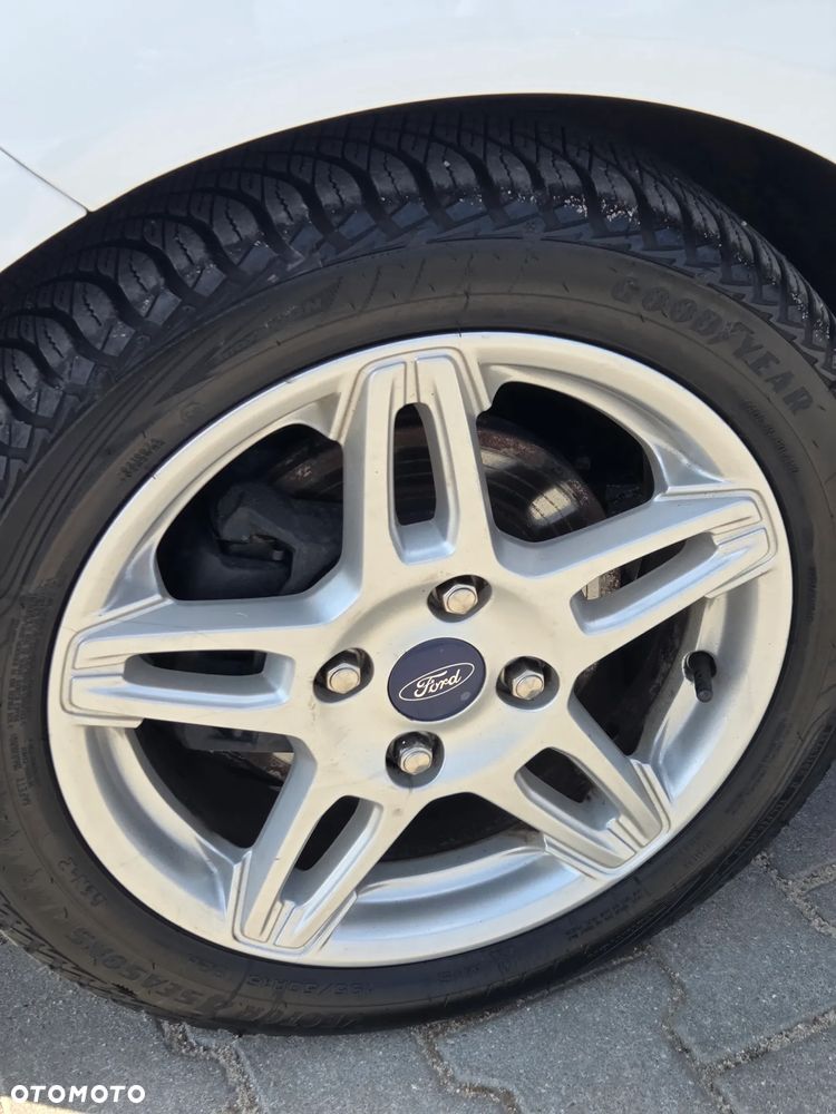 Ford Fiesta - 13