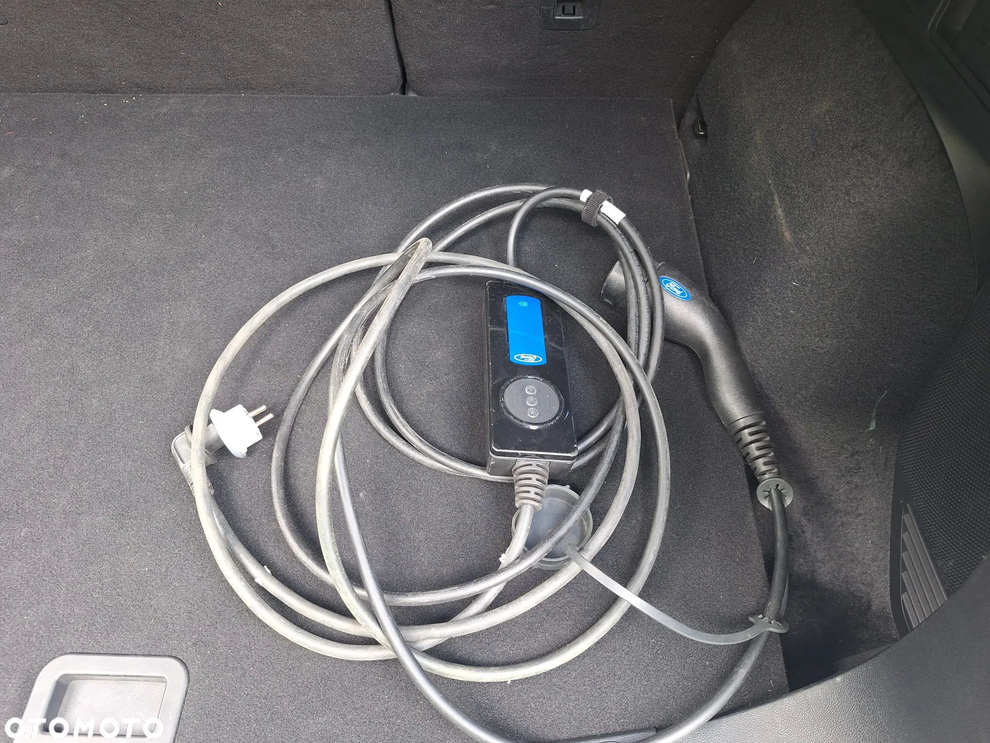 Ford Kuga - 9
