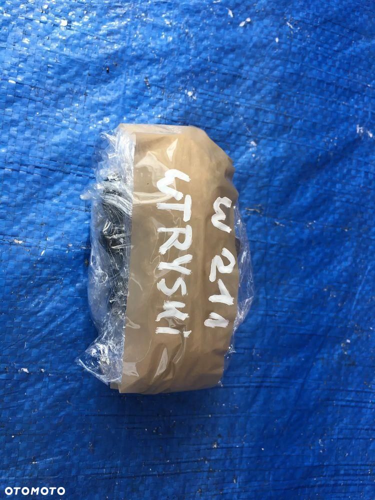 Mercedes W211 Benzyna Wtryski Wtryskiwacz Wtrysk A1120780149 - 4