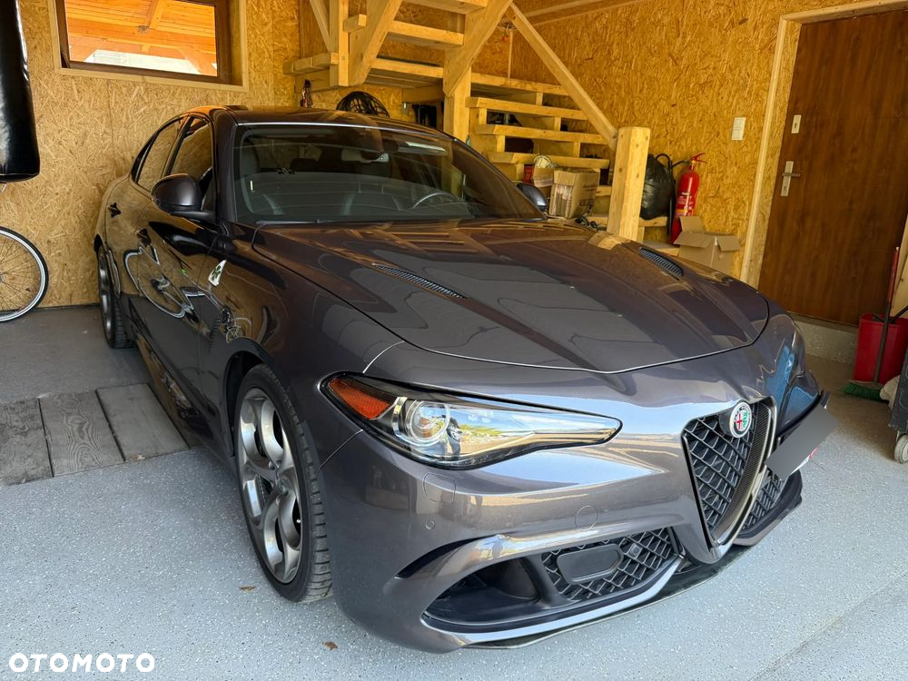 Alfa Romeo Giulia 2.9 Bi Turbo V6 Quadrifoglio - 9
