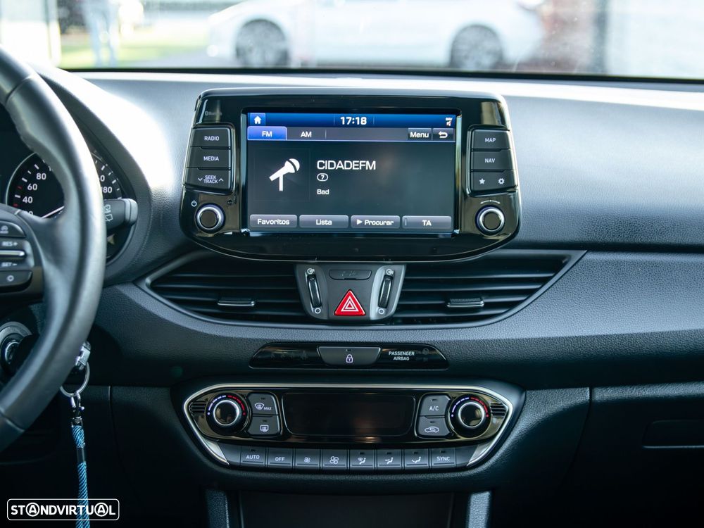 Hyundai i30 1.0 T-GDI Comfort+Navi - 23