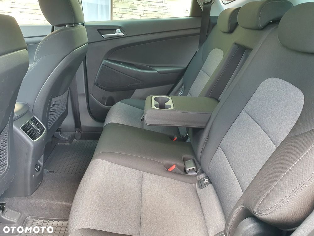 Hyundai Tucson 1.6 GDi 2WD Pure - 19