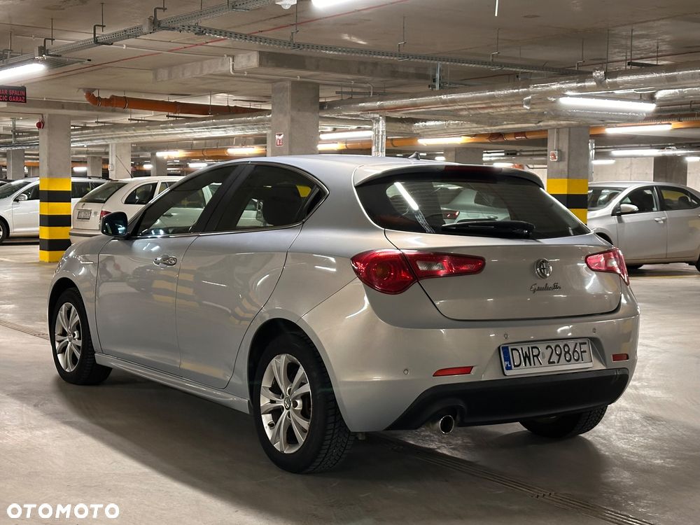 Alfa Romeo Giulietta 1.6 JTDM 16V Sport - 4