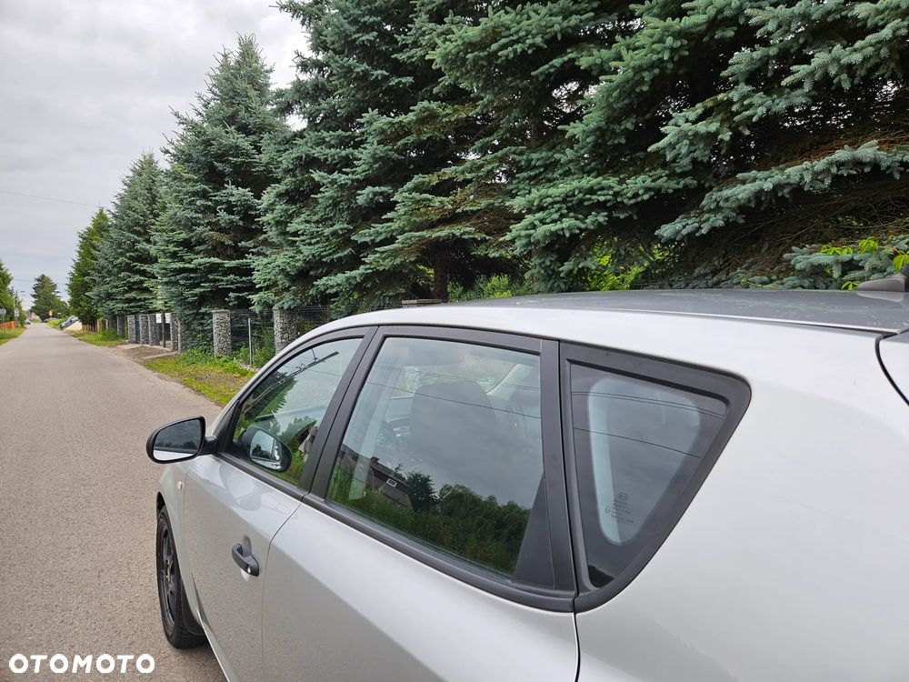 Kia Ceed 1.4 CVVT Attract - 4