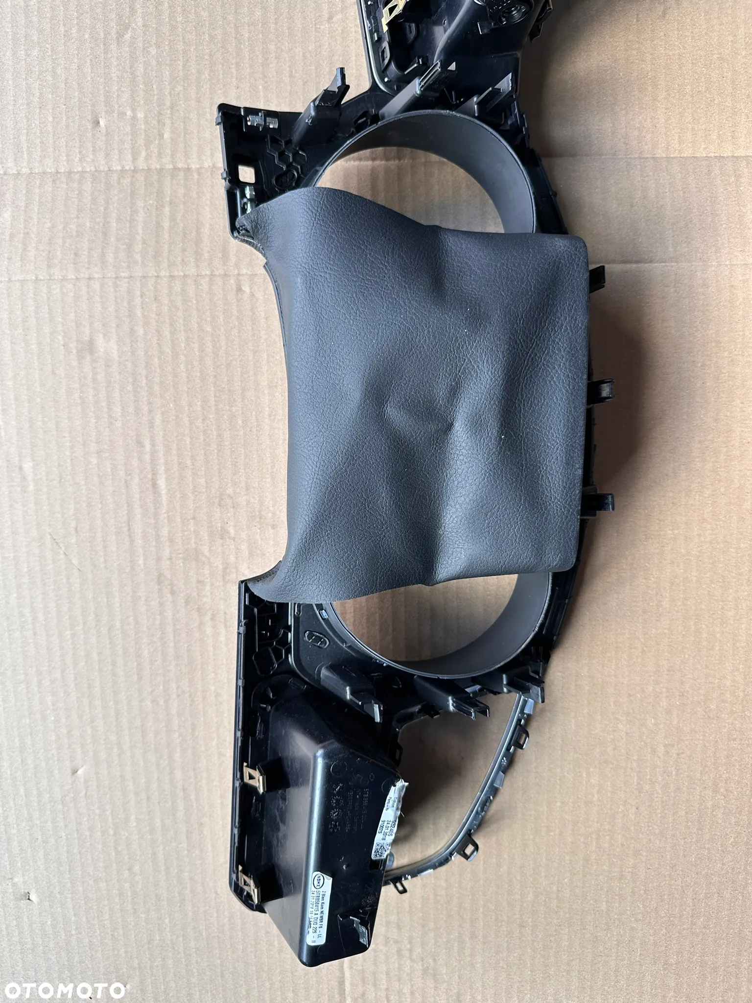 Osłona obudowa dekor ramka licznika VW Touran III 5TB819110 5TB858415A - 22