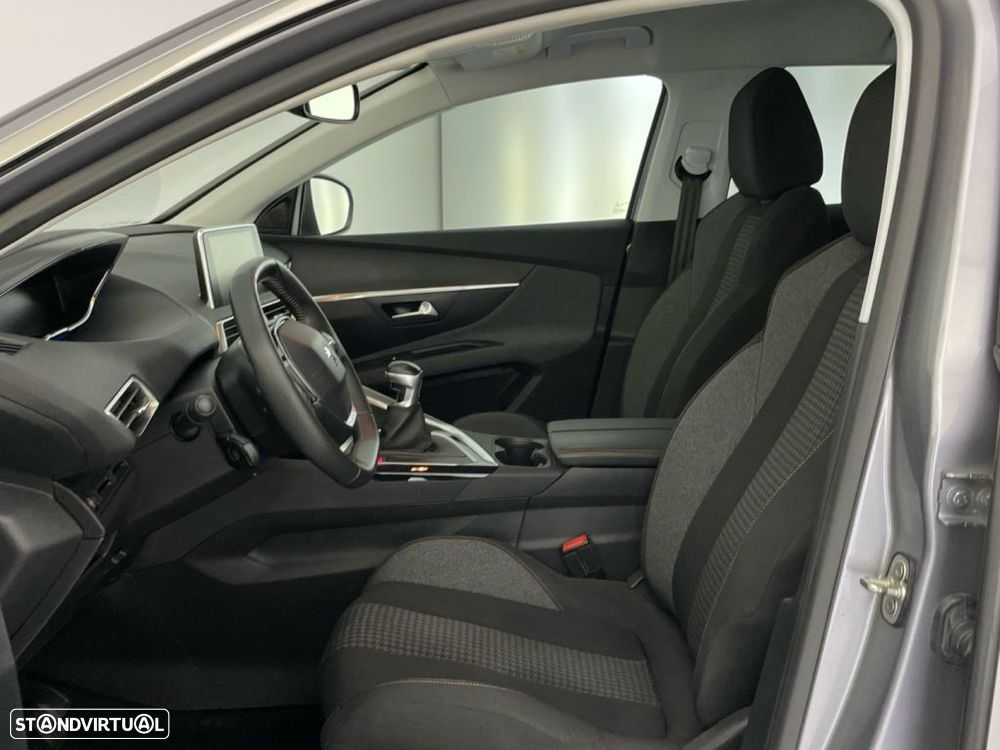Peugeot 3008 1.5 BlueHDi Active — fotografia 11