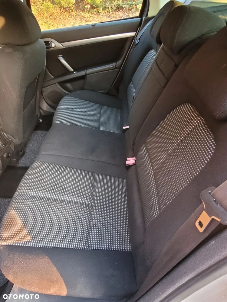 Peugeot 407 HDi 135 - 10