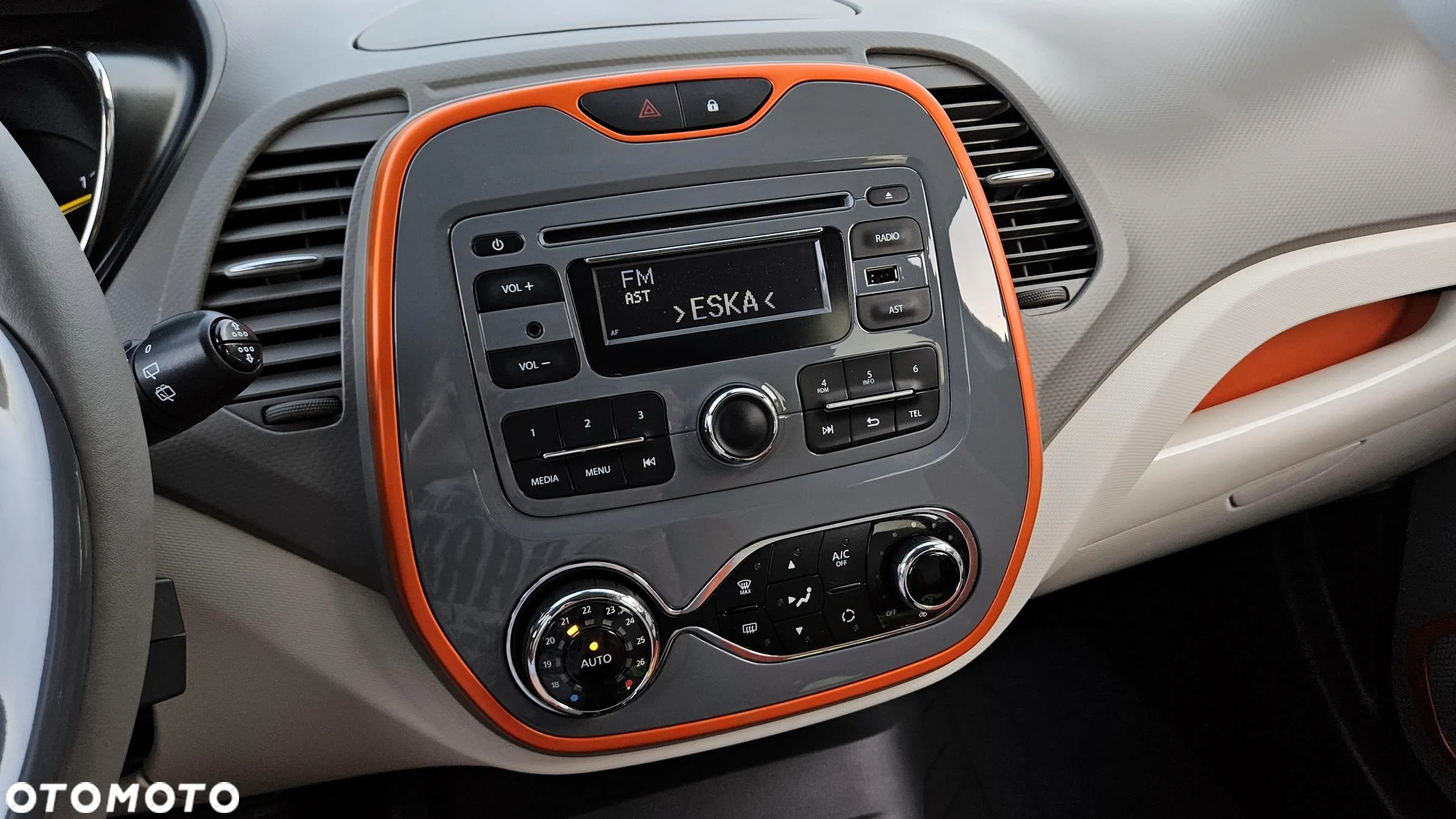 Renault Captur ENERGY TCe 120 EDC LIMITED - 30