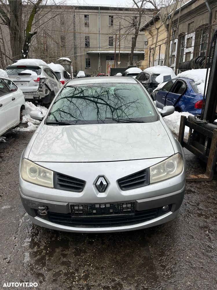 Dezmembrez Renault Megane II facelift gri argintiu 1,6 16v 2007 - 8