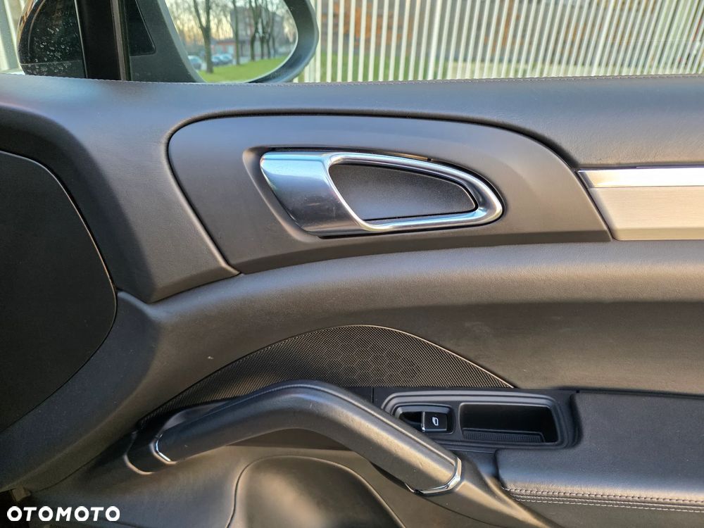 Porsche Cayenne - 37