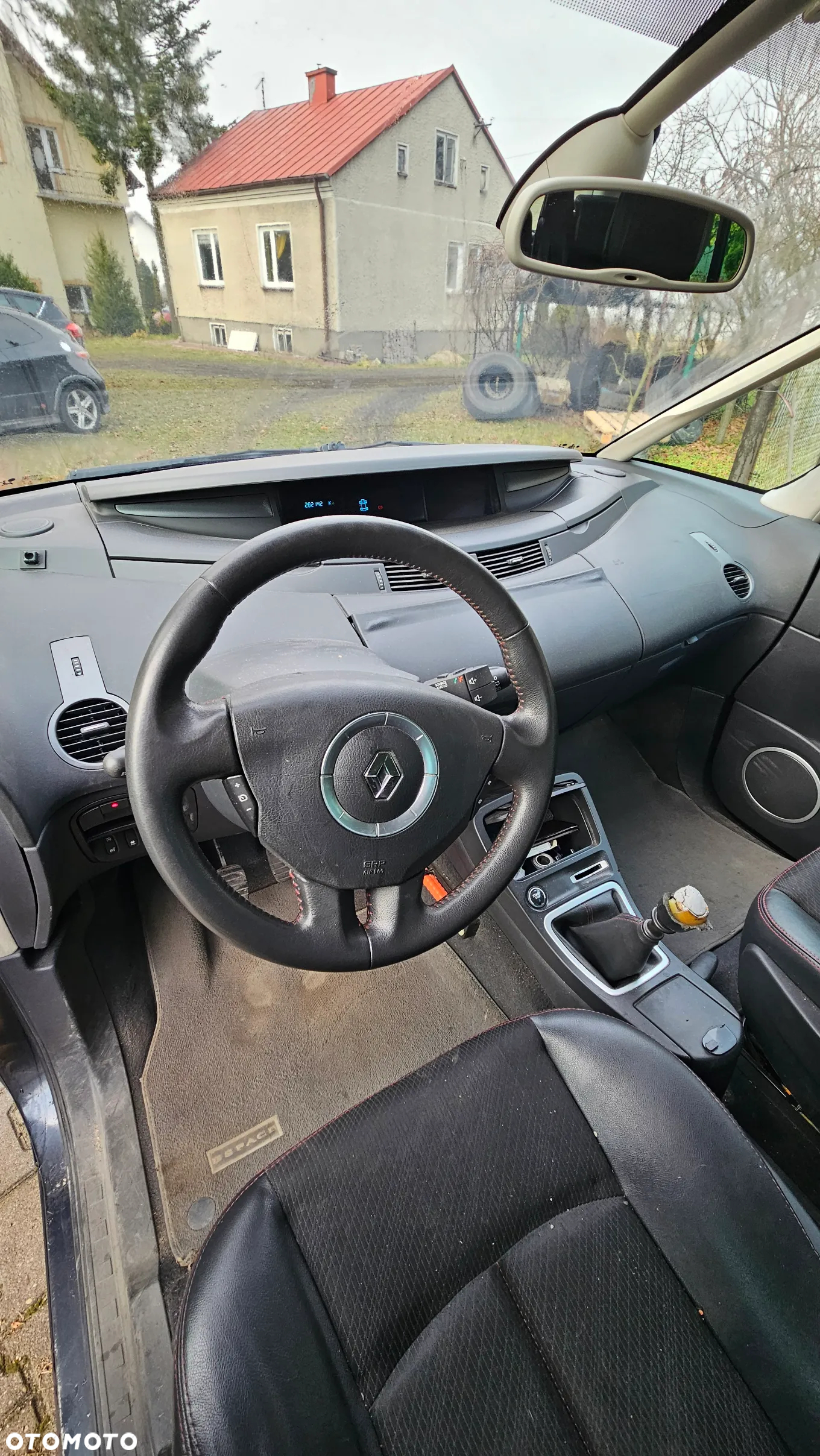 Renault Espace 2.0 dCi Initiale - 6