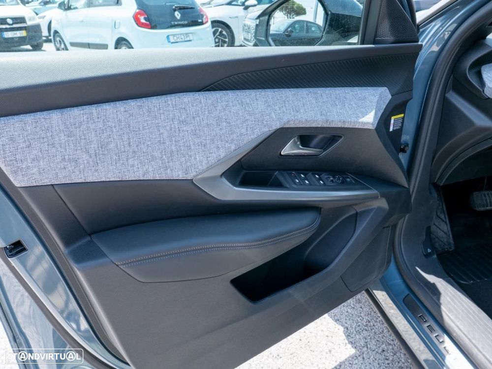 Peugeot E-5008 73 kWh Allure - 22