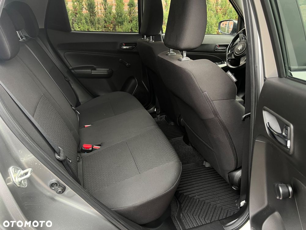 Suzuki Swift 1.2 Dualjet Hybrid Club - 22