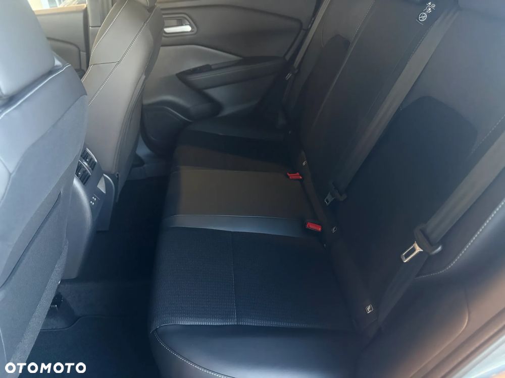Nissan Qashqai 1.3 DIG-T mHEV N-Connecta Xtronic - 22