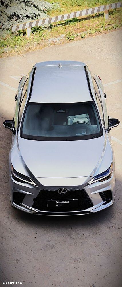 Lexus RX 450h+ F Sport Design - 12