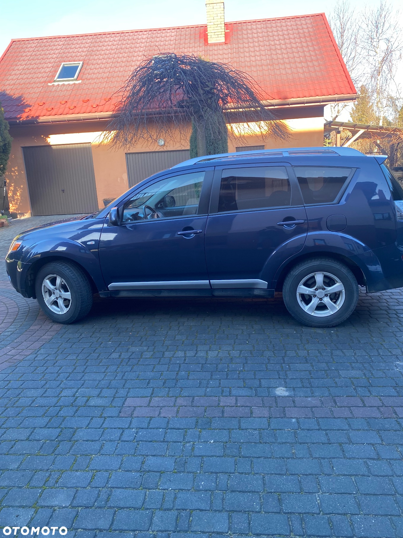 Mitsubishi Outlander 2.0 DID Intense + - 2