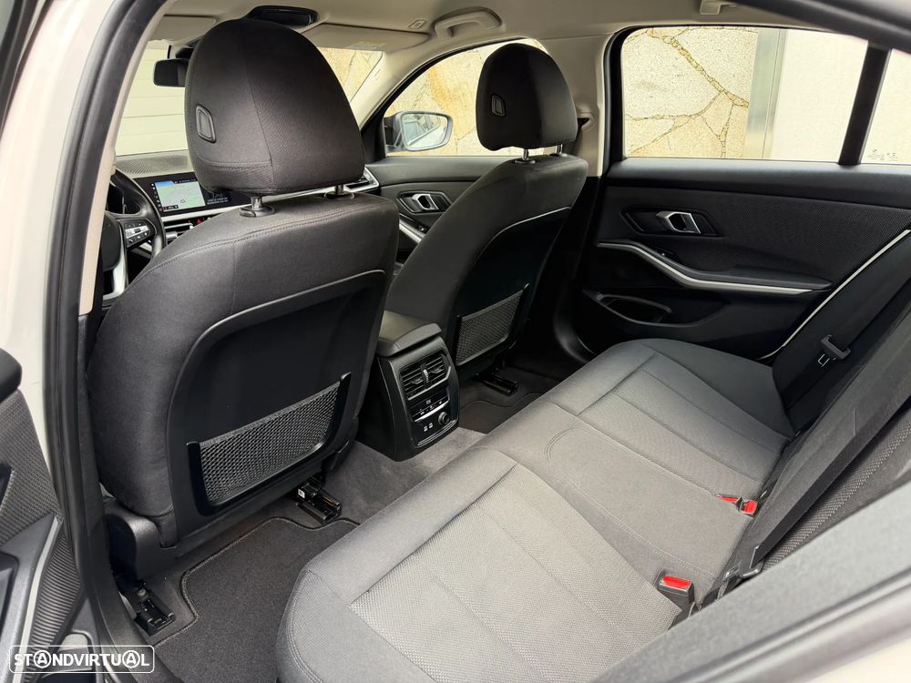 BMW 318 d Line Sport Auto - 8