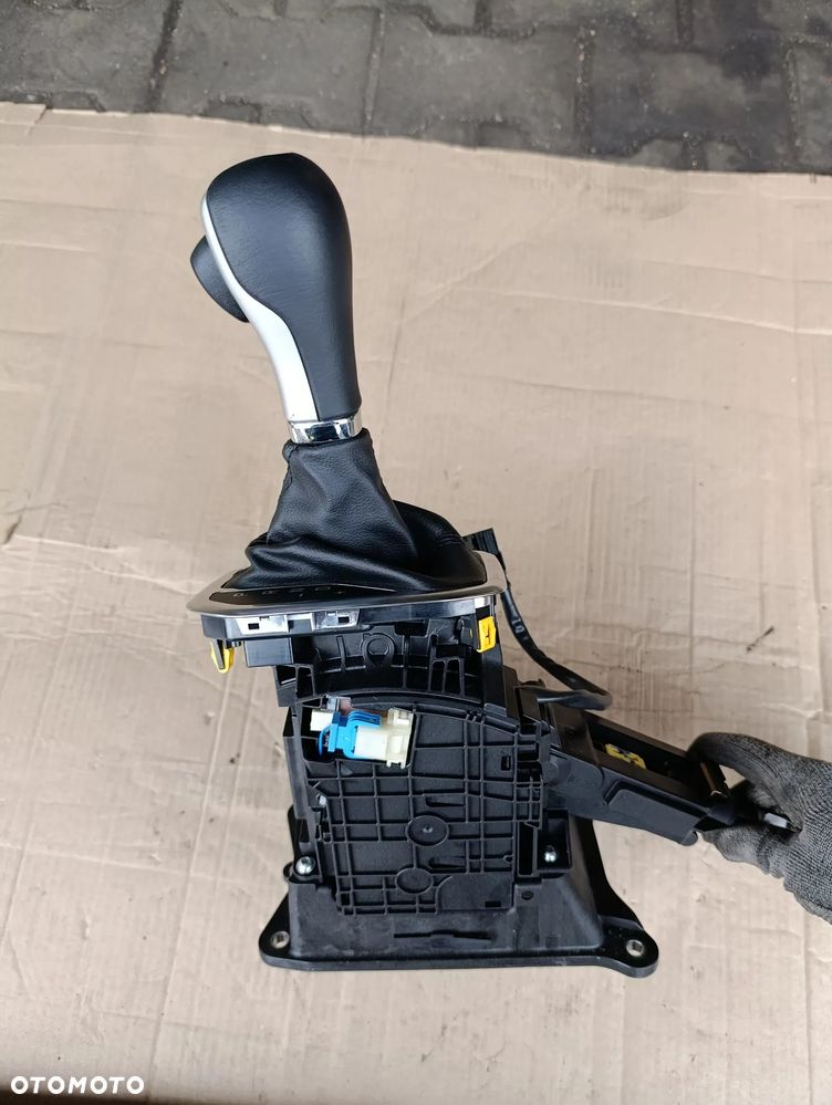 JEEP RENEGADE 4Xe WYBIERAK LEWAREK ZMIANY BIEGÓW 07356706410 AUTOMAT - 5