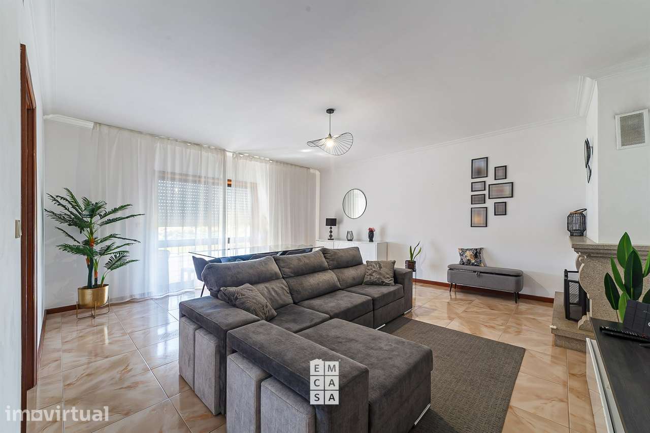 Apartamento T3 Venda em Oliveira de Azeméis, Santiago de Riba-Ul, Ul, - Grande imagem: 3/60