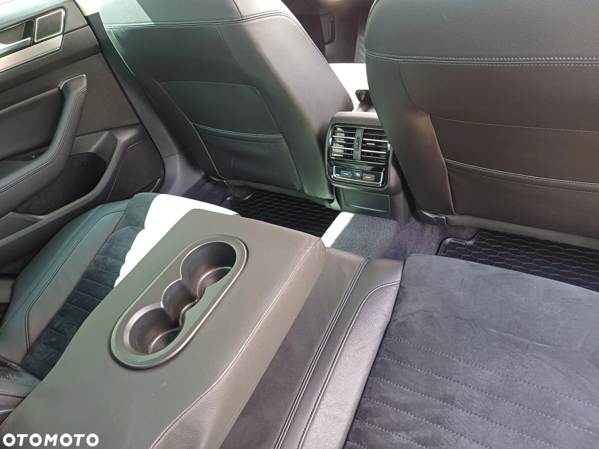 Volkswagen Passat 2.0 TDI BMT Highline DSG - 21