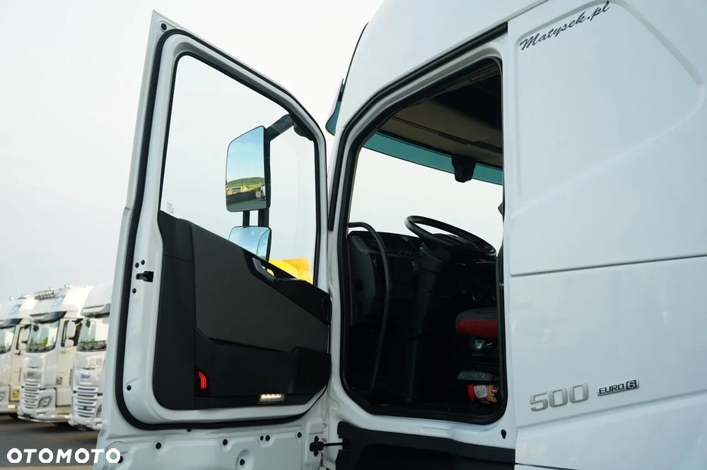 Volvo FH 500 / I-SHIFT / 2019 / 2 ZBIORNIKI 1500 L / - 24