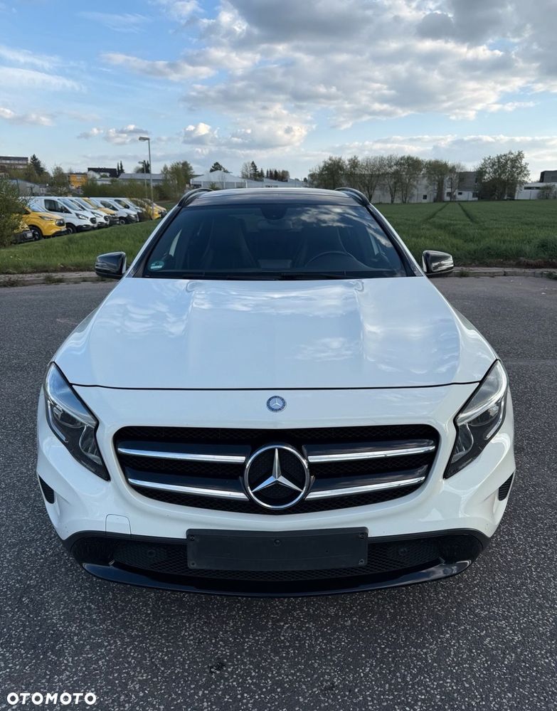 Mercedes-Benz GLA 250 4-Matic - 3