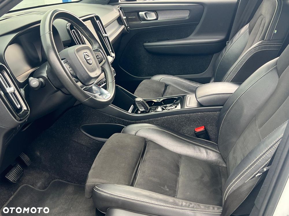 Volvo XC 40 - 20