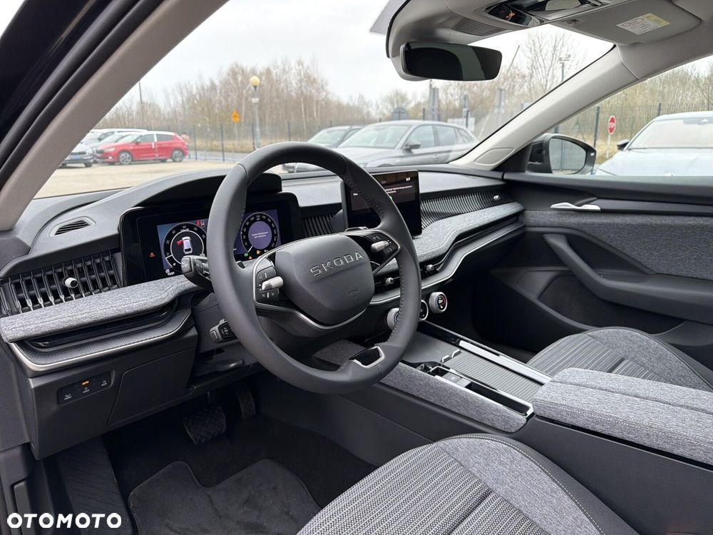 Skoda Superb 2.0 TSI Selection DSG - 12