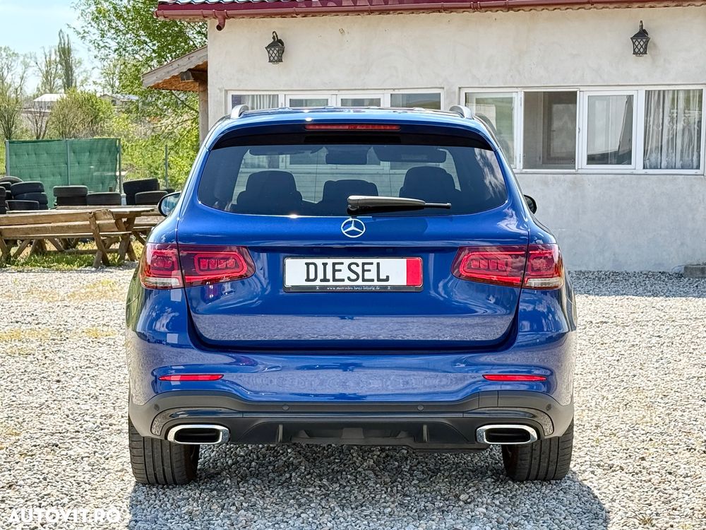 Mercedes-Benz GLC - 12