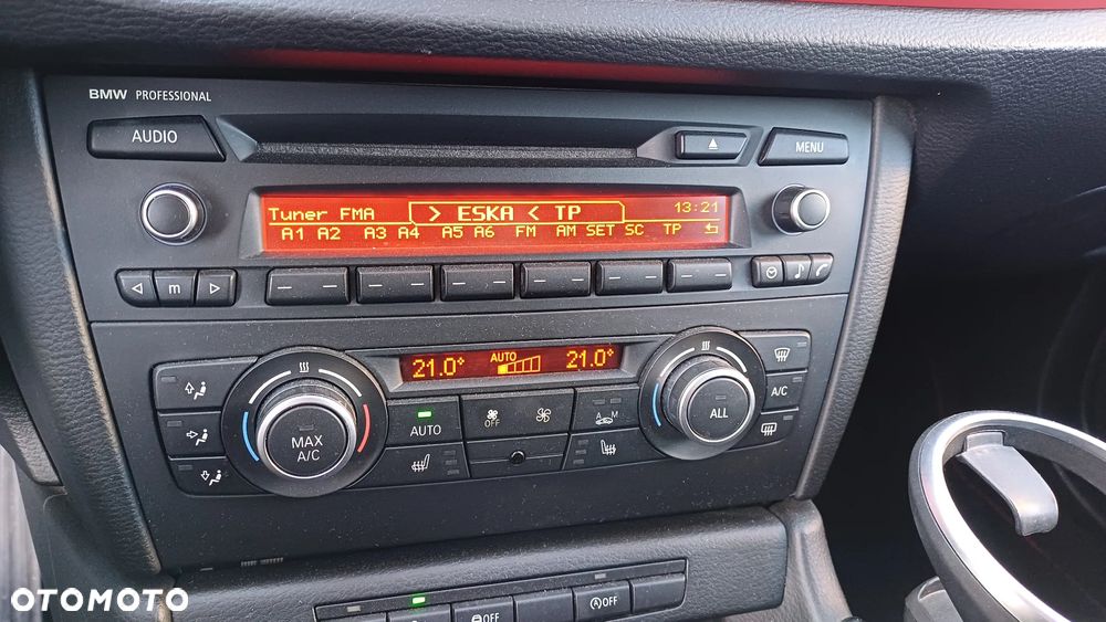 BMW X1 sDrive18d xLine - 19