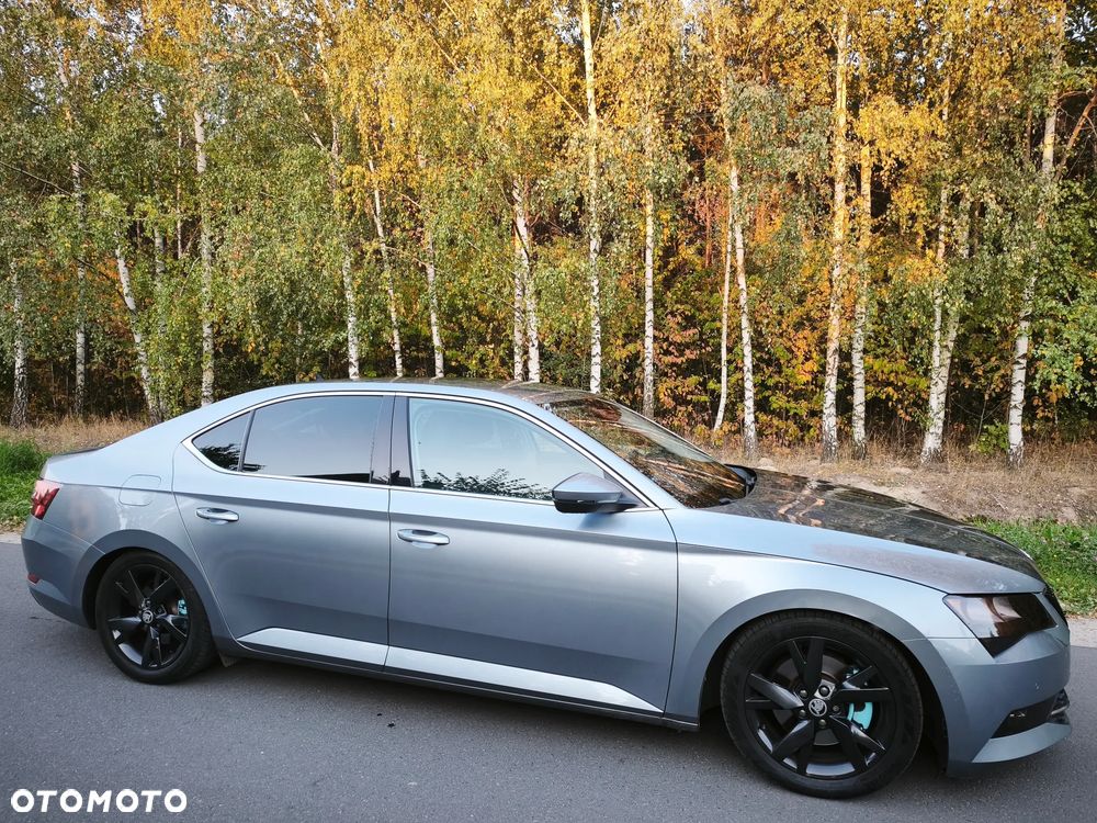 Skoda Superb 2017 photo 2