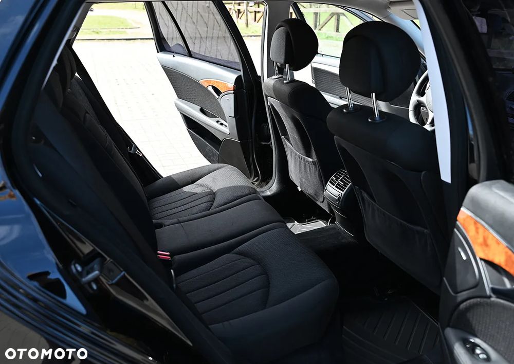 Mercedes-Benz Klasa E 220 CDI Elegance DPF - 8