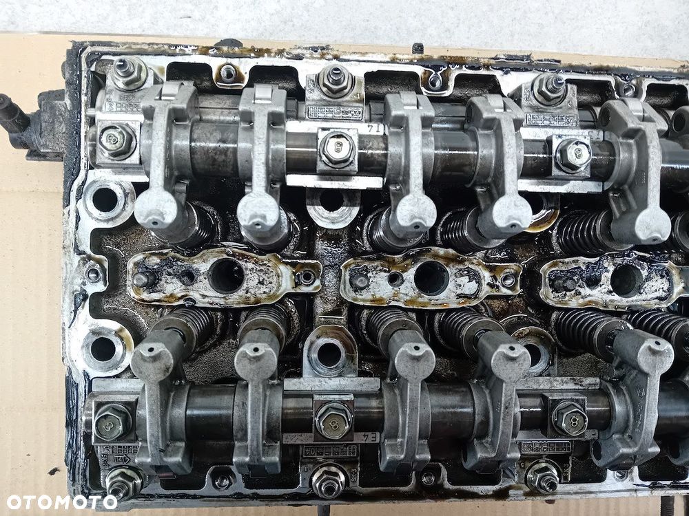 GŁOWICA KIA CARNIVAL I GQ/CT4X700 2.9 CRDI - 4