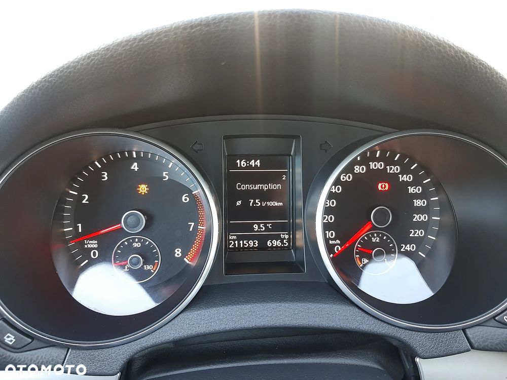 Volkswagen Golf VI 1.6 Comfortline - 14