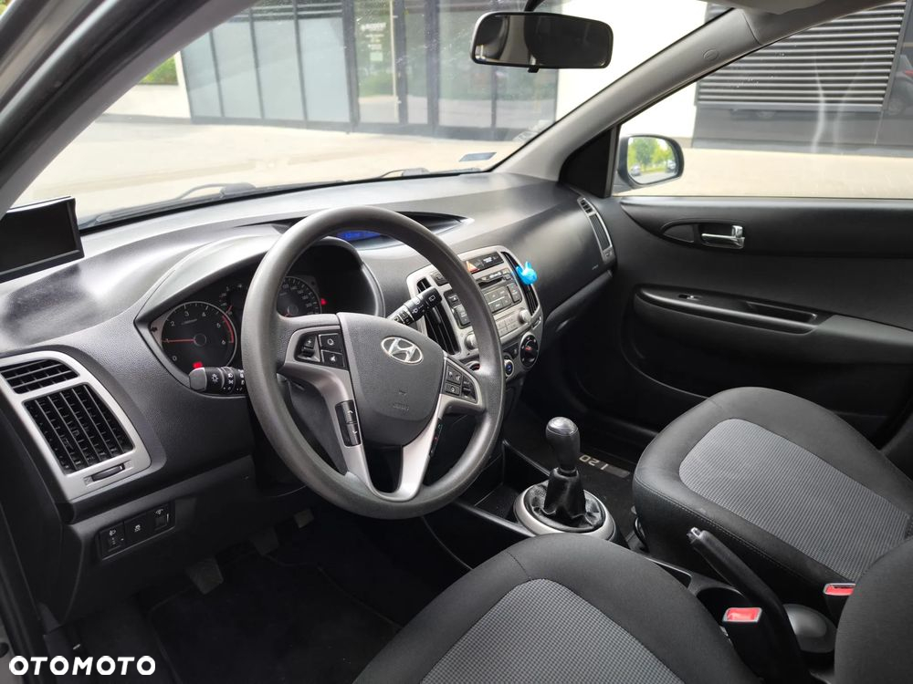 Hyundai i20 - 10