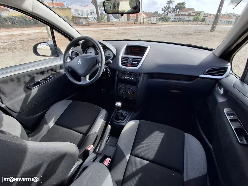 Peugeot 207 1.4 16V Open - 12