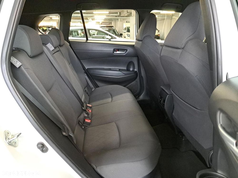 Toyota Corolla Cross 2.0 Hybrid Comfort - 14