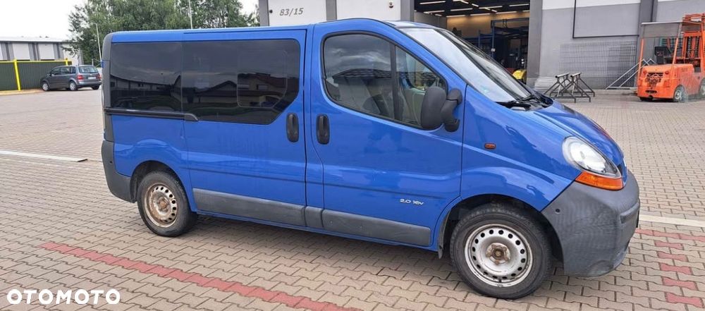 Renault Trafic - 2