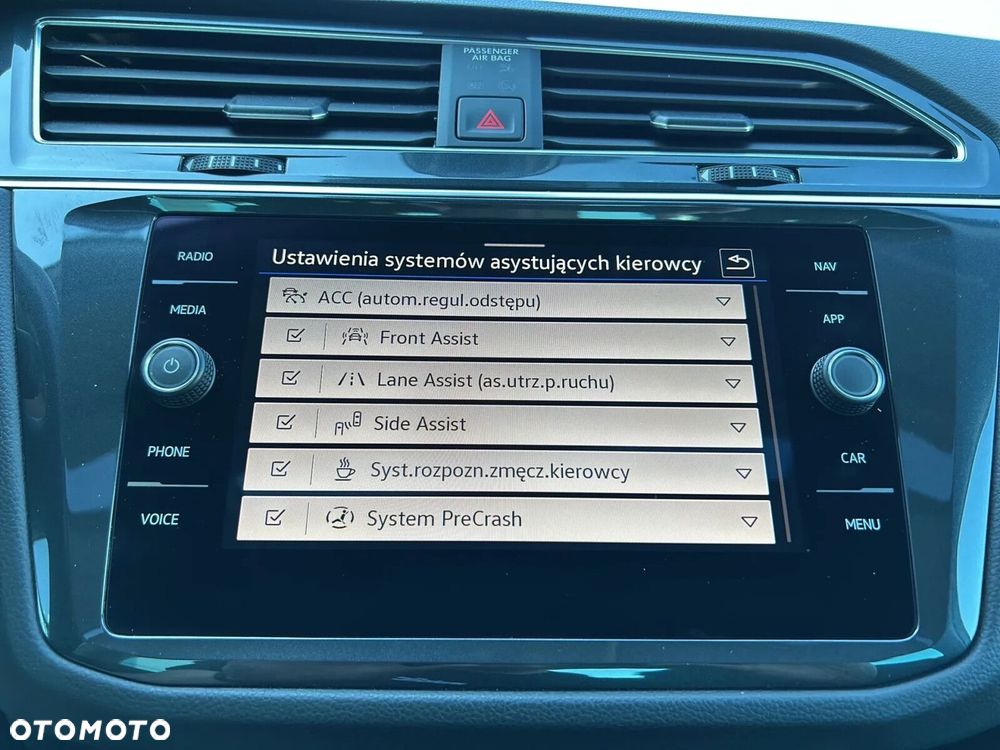 Volkswagen Tiguan - 29