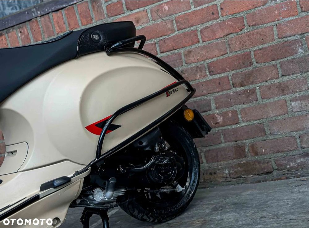 Vespa Sprint - 7